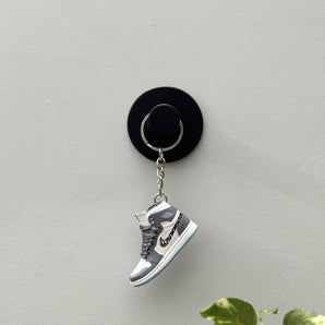 Single Sneaker Keychain - AJ1 Dior High (No Box)