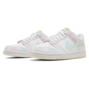 Nike Dunk Low Pastel Paisley