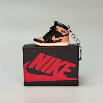 air jordan 1 | nike AJ1 | sneaker keychain | miniature box  | sneaker collector | sneaker accessories | black | white | crimson tint
