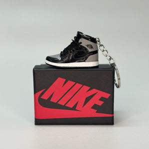 air jordan 1 | nike AJ1 | sneaker keychain | miniature box | sneaker accessories | sneaker charm | black | brown | shadow