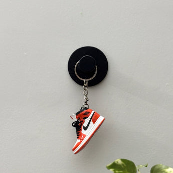 air jordan 1 | nike AJ1 | sneaker keychain | miniature box  | sneaker collector | sneaker accessories | orange| white | black