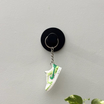 dunk low | nike dunk | sneaker keychain | miniature box  | sneaker collector | sneaker accessories | green | custom | white