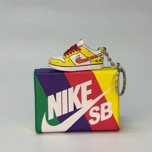 dunk | nike dunk low | sneaker keychain | miniature box  | sneaker collector | sneaker accessories | red | yellow | custom
