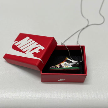 Dunk Low SB What The Paul Pendant | Sneaker Pendant | Sneaker Accessories | Sneaker Chain | Imitation Jewellery | Chains for Teenagers | Jewellery for streetwear