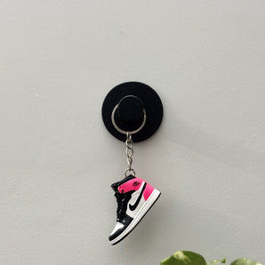 air jordan 1 | nike AJ1 | sneaker keychain | miniature box  | sneaker collector | sneaker accessories | pink | white | black