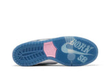 Nike SB Dunk Low Born x Raised packaging – collector favorite, premium skate sneakers, must-have sneakerhead release