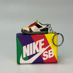 SB Dunk | nike SB | sneaker keychain | miniature box | sneaker accessories | sneaker charm | multicolor | red | black | green | yellow | white